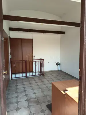 Poslovni prostor, 32 m², Črnomerec, najam