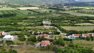 Haus 262 m², Kršan - zwei Wohneinheiten und Gartenfläche - 2