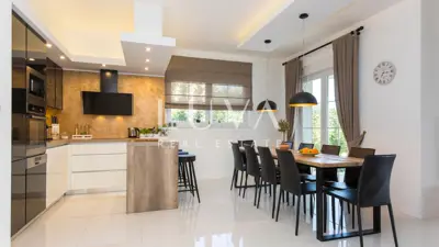 Villa 240 m², Viškovići - Panoramablick auf das Meer und Pool - 5