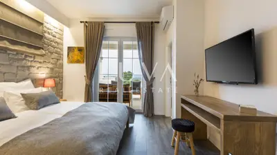 Villa 240 m², Viškovići - Panoramablick auf das Meer und Pool - 12