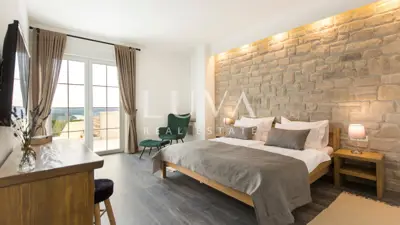Villa 240 m², Viškovići - Panoramablick auf das Meer und Pool - 10