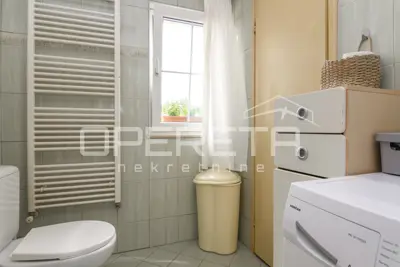 House, Brezovica, 719 m², quiet street and yard - 10