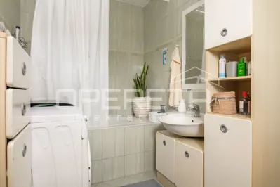 House, Brezovica, 719 m², quiet street and yard - 9