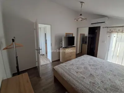 Kuća 152 m², Rakalj - bazen i uređena okućnica - 17