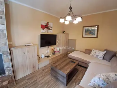 Kuća 152 m², Rakalj - bazen i uređena okućnica - 9