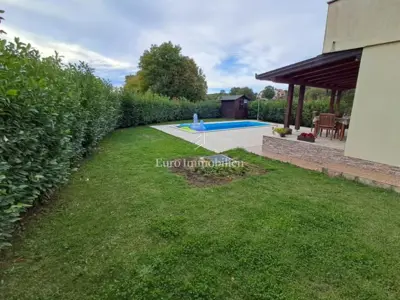 Kuća 152 m², Rakalj - bazen i uređena okućnica - 3