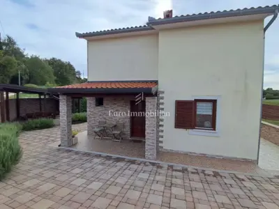 Kuća 152 m², Rakalj - bazen i uređena okućnica - 2