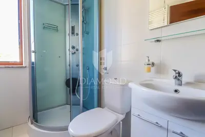 House for sale in Banjole, 250 m² - 17