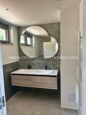 Villa 355 m² in Omiš, sea view and peaceful surroundings - 8