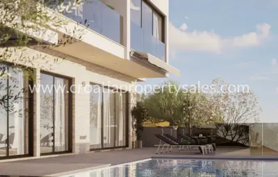 Villa 355 m² in Omiš, sea view and peaceful surroundings - 2