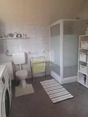 Kuća 287 m², Bijenik - predivan pogled i 4 etaže - 16