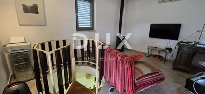 Haus 332 m², Oprtalj - zwei Häuser und bebaubare Grundstücksfläche - 13