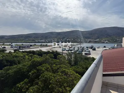 House 475 m², Pag - on the waterfront and in the heart of the city - 2
