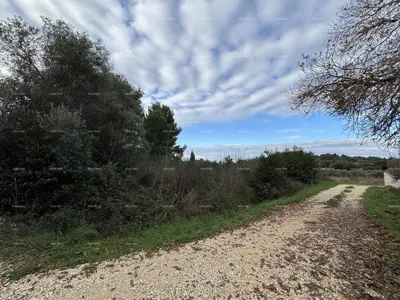 Premantura, građevinsko zemljište 1.600 m²