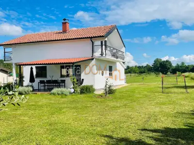 Kuća 160 m², Loborika - blizina Pule i velika građevinska parcela - 4