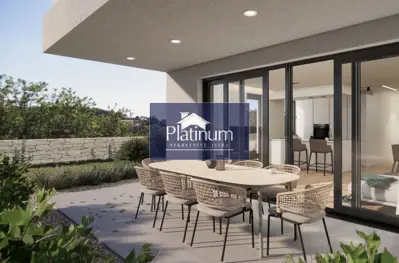 Stan 121 m², Rovinj - centar grada i blizina plaža