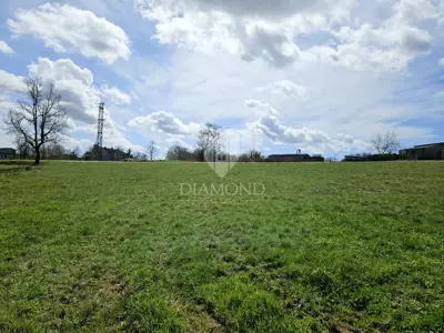 Building plot 1,051 m², Poreč surroundings, view of nature - 2