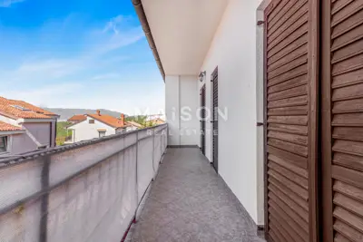 Haus, Drenova Rijeka, 4 Wohneinheiten und Hof - 11