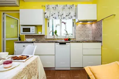 House 300 m², Rovinj near Cuve Bay, 700 m from the beach - 18
