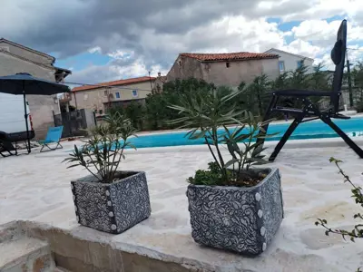 High-quality stone house with a pool and a volleyball court, Hrboki! - 7