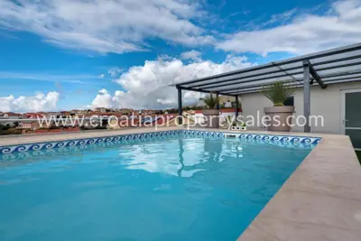 Haus 188 m², Šibenik - erste Reihe zum Meer - 5