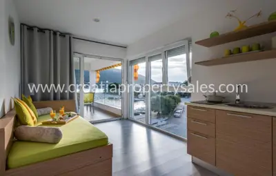 Haus 188 m², Šibenik - erste Reihe zum Meer - 8