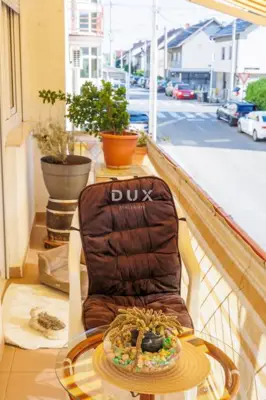 Haus 405 m², Donja Dubrava - drei Etagen und Hof - 5