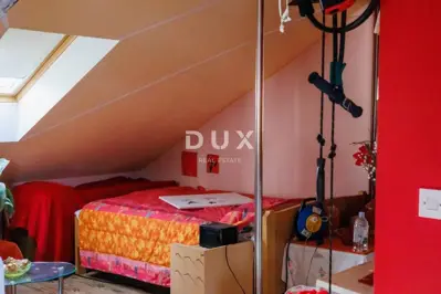 Haus 405 m², Donja Dubrava - drei Etagen und Hof - 9