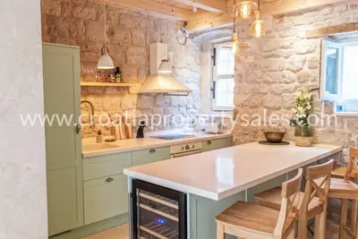 Haus, Hvar, 120 m², 879 000 € - 2
