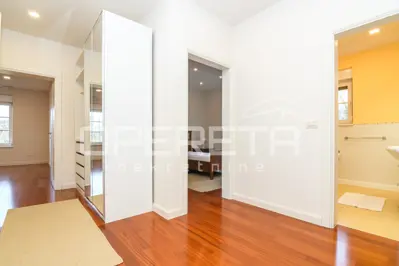Apartment for rent in Medveščak, 190 m² - 11
