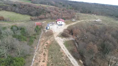 Large plot with project and building permit - 10