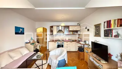 Stan 36,80 m², Kajzerica - 2-soban, spremište - 1