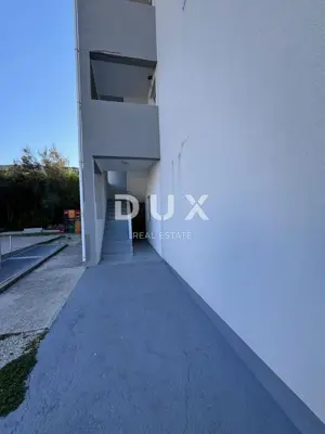 Pansion 750 m², Pag - sea view and beach 100 m - 20