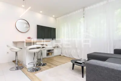 Apartment 32 m², Folnegovićevo naselje - west orientation