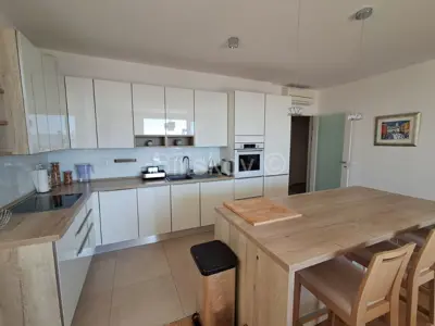 Stan 110 m², Split, Trstenik - blizu plaže i centra - 3