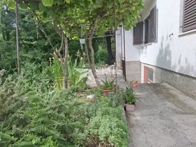 Haus 300 m², Grižane-Belgrad - südliche Ausrichtung und Grundstück 533 m² - 22