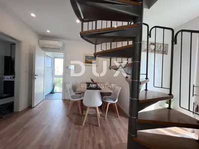 ŠIBENIK, VODICE - Doppelhaus mit zwei Wohnungen - 20