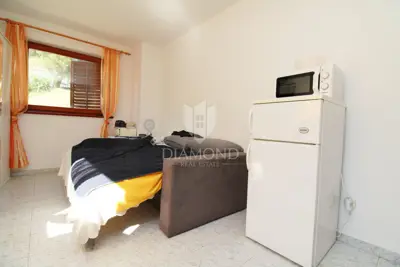 Stan, Rabac, 1 m² drvarnica i blizina plaža - 2