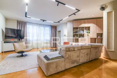 Wohnung zum Kauf in Centar, 170 m² - 3