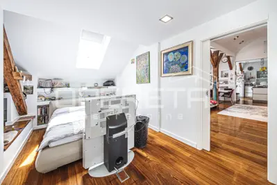 Stan 134 m², Črnomerec - dvoetažni, terasa i sauna - 12