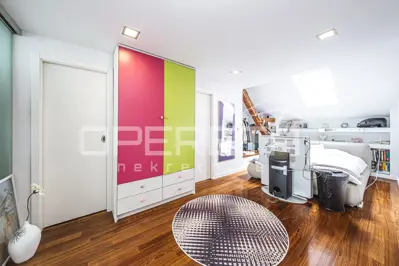 Stan 134 m², Črnomerec - dvoetažni, terasa i sauna - 11