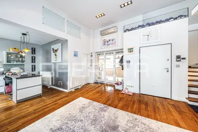 Stan 134 m², Črnomerec - dvoetažni, terasa i sauna - 7