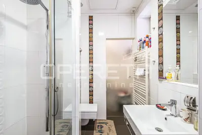 Stan 134 m², Črnomerec - dvoetažni, terasa i sauna - 9