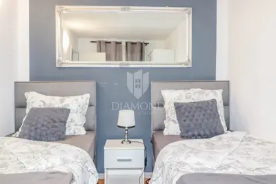 Stan 71 m², Rovinj centar - potpuno renoviran - 2