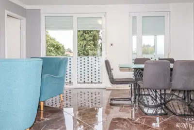 Stan 71 m², Rovinj centar - potpuno renoviran - 20