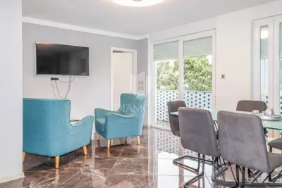 Stan 71 m², Rovinj centar - potpuno renoviran - 3