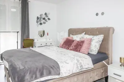 Stan 71 m², Rovinj centar - potpuno renoviran - 9
