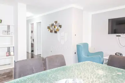 Stan 71 m², Rovinj centar - potpuno renoviran - 15