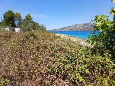 Grundstück 670 m², Kneža auf Korčula, 1. Reihe am Meer - 7