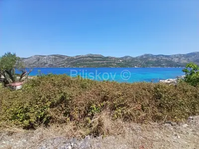 Grundstück 670 m², Kneža auf Korčula, 1. Reihe am Meer - 3